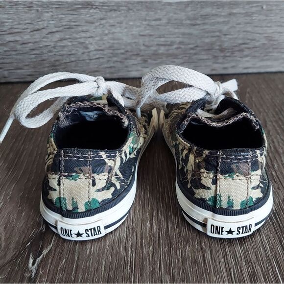 Converse One Star Chuck Taylor Infant 5 Low-Top Canvas Shoes Camouflage - Picture 5 of 8